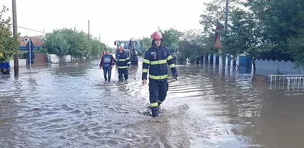 Cod galben de averse in toata Moldova si in jumatate din Dobrogea. Ce judete sunt vizate