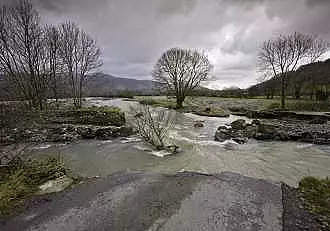 Cod portocaliu si galben de inundatii in Romania! Care sunt zonele vizate si pana cand sunt valabile atentionarile 