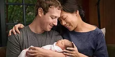 Cofondatorul Facebook Mark Zuckerberg doneaza trei miliarde de dolari pentru eliminarea bolilor