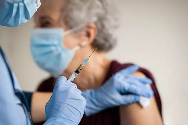 Comitetul de vaccinare spune ca a imunizat 15.264 de persoane din centrele sociale