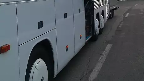 Comoara dintr-un autobuz. Vamesii moldoveni, socati de ce au gasit in bagajul unui calator