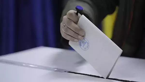 Comuna din Romania cu cei mai sarguinciosi votanti: prezenta la vot este de 137,8%  