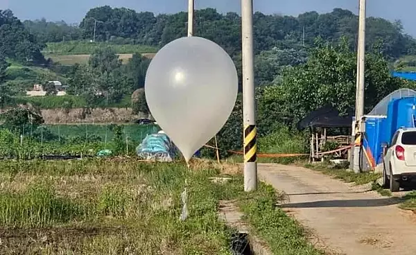 Coreea de Sud suspenda acordul militar intercoreean ca raspuns la lansarea de catre Coreea de Nord a sute de baloane cu deseuri