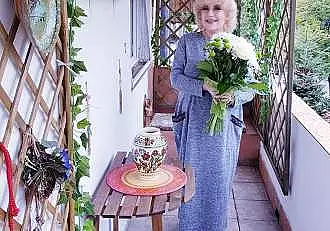 Corina Chiriac implineste 71 de ani! Artista le-a aratat fanilor cum isi sarbatoreste ziua de nastere / FOTO
