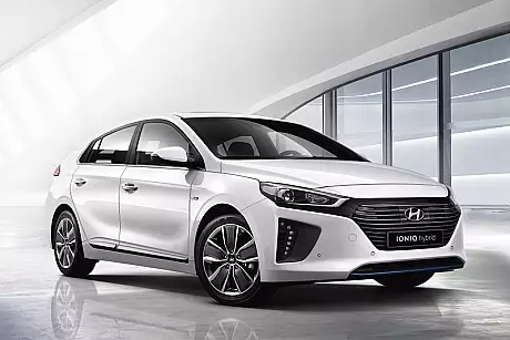 Cum arata noul Hyundai Ioniq, primul model din lume cu trei tipuri de propulsie