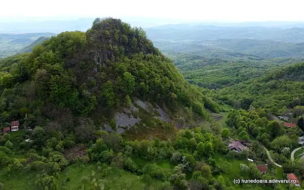 Cum au aparut satele locuite de ,,urmasii dacilor". Catunul din munti unde se ascundeau haiducii VIDEO