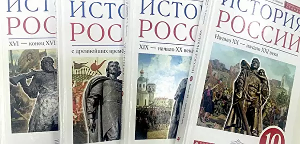 Cum e distorsionata istoria in noile manuale de istorie din Rusia