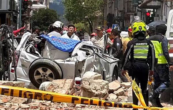 Cutremur puternic in Ecuador. Cel putin 15 oameni au murit. Autoritatile se tem ca sunt victime sub cladirile prabusite