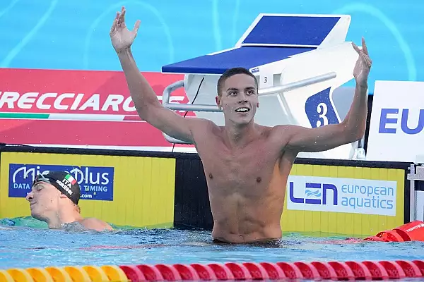 David Popovici si decizia care l-a ajutat sa devina dublu campion european si sa doboare un record mondial