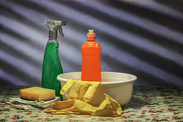 De ce nu trebuie sa tinem detergentii in dulapul de la chiuveta! Multa lume face aceasta greseala