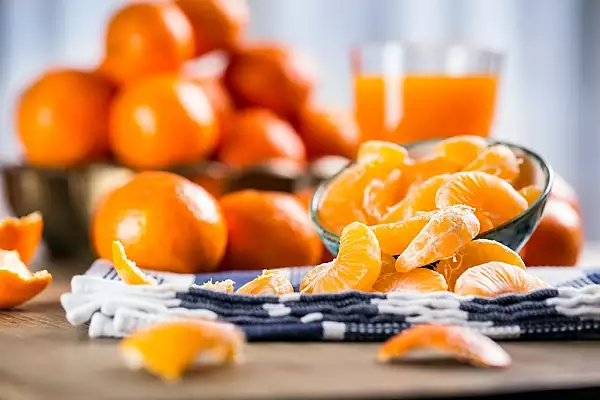 De ce sa nu arunci cojile de mandarine sau clementine. Sunt foarte utile, te scapa de o problema neplacuta