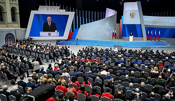 Discursul lui Putin: aberatiile decrepite ale stalinismului tarziu printre sfichiuiri de amenintari nucleare