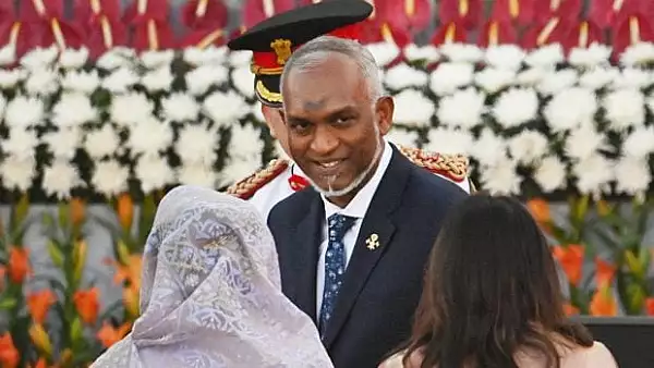 doi-ministri-au-fost-demisi-si-arestati-pe-motiv-ca-i-au-facut-vraji-presedintelui-din-maldive.webp