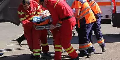 Doi morti si trei raniti in urma unui accident pe DN5, Giurgiu-Bucuresti, cinci masini fiind implicate