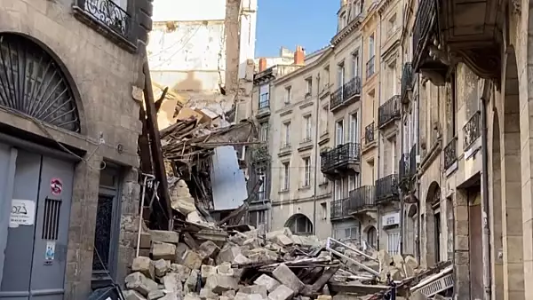 Doua cladiri s-au PRABUSIT, in centrul orasului Bordeaux: Mai multe persoane au fost ranite, dintre care una in stare grava VIDEO