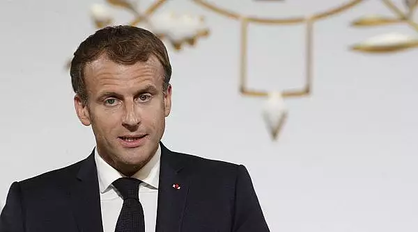 Dupa afacerea submarinelor, o noua lovitura pentru Emmanuel Macron. Datele din permisul sanitar al presedintelui francez au ajuns online