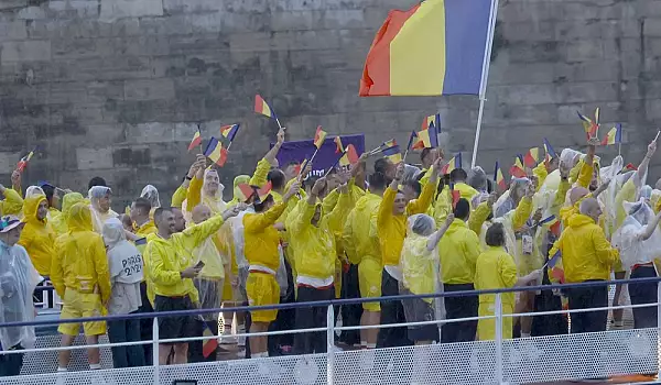 Echipa Romaniei de la Jocurile Olimpice a defilat in ceremonia de deschidere