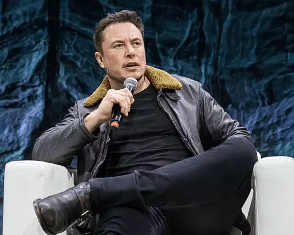 Elon Musk crede ca recesiunea ar putea fi agravata daca FED nu reduce dobanda cheie