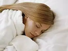 Este bun sau rau somnul de dupa-amiaza? Raspunsul expertului ne trezeste la realitate