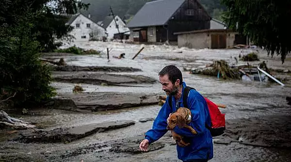 ,,Europa arde si se scufunda in acelasi timp". Alarma tragica de dupa furtuna Boris care arata ca asistam la o prabusire climatica