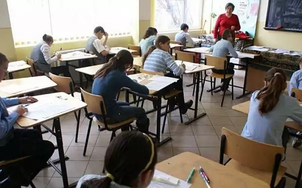 Evaluare Nationala 2024. Cum sa nu cazi in capcanele subiectelor la Matematica. Trucuri dezvaluite de o profesoara de la Colegul ,, I.L Caragiale"