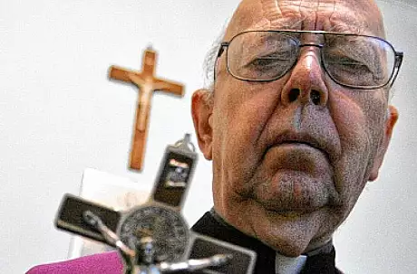 Exorcistul Papei, care a avertizat ca jihadistii ISIS sunt agentii Satanei, a murit
