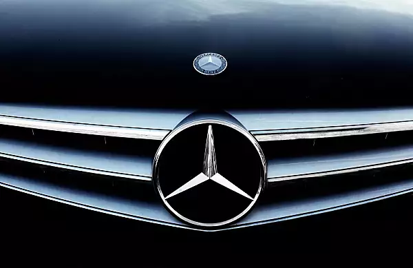 Fabrica de prese a Mercedes-Benz din Ungaria isi incepe productia