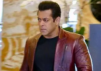 Familia lui Salman Khan a fugit de acasa! Celebrul actor, implicat intr-un scandal cu droguri
