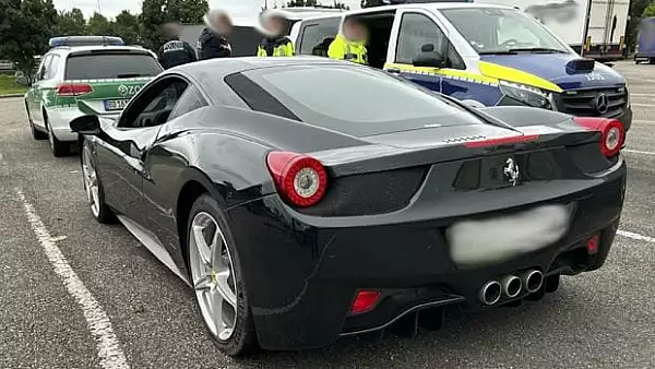 Ferrariul de 590 de cai-putere al unui est-european, trimis la inspectia tehnica, a fost confiscat in Germania si ar putea fi scos la licitatie