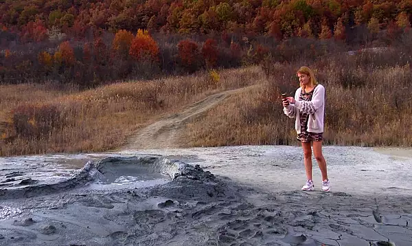 Fierbatorile de la Beciu, minunea naturala aproape necunoscuta din zona Carpatilor de Curbura VIDEO