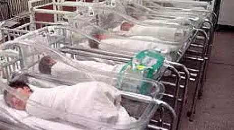 Focar de infectie cu stafilococ auriu la o maternitate din Romania: Trei nou-nascuti in STARE GRAVA
