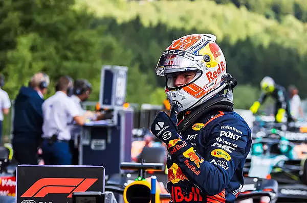 Formula 1: Max Verstappen a castigat MP al Bahrainului