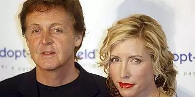 Fosta sotie a lui Paul McCartney s-a logodit cu un barbat mai tanar cu 17 ani decat ea