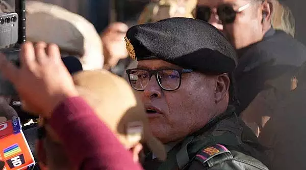 Fostul sef al armatei boliviene si doi ofiteri de rang inalt, arestati pentru incercare de lovitura de stat