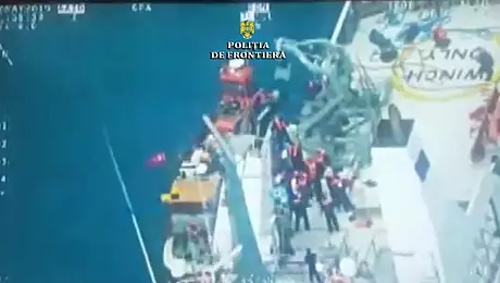 FOTO VIDEO Focuri de arma in Marea Neagra.Turci prinsi la braconaj