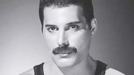 Freddie Mercury ar fi implinit astazi 70 de ani. Ultimele zile din viata artistului