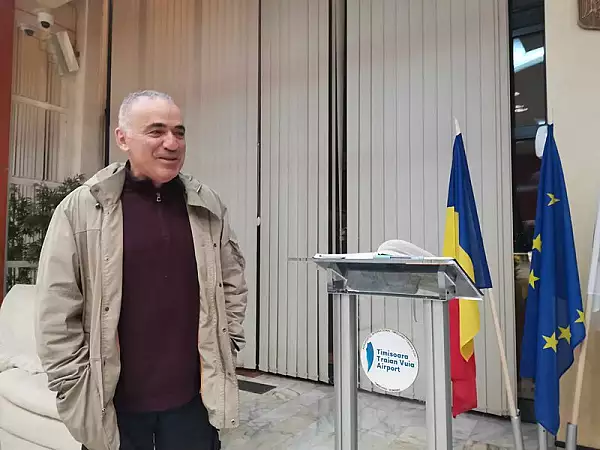 Garry Kasparov, cel mai cunoscut campion mondial la sah, in turneu la Timisoara. ,,Sunt incantat sa vizitez acest oras" FOTO