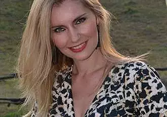 Gianina Petrescu, cea mai sexy asistenta medicala din Arges. A participat la peste 50 de concursuri de miss: ,,Eu m-am ferit de stereotipul acesta"