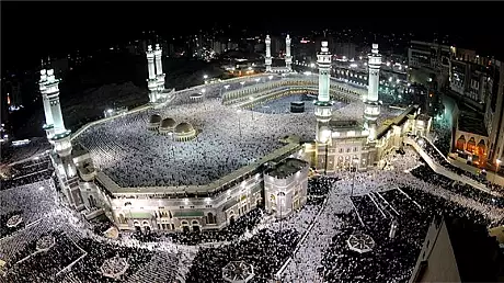 Gigantii Orientului Mijlociu intra in conflict deschis inaintea pelerinajului de la Mecca   