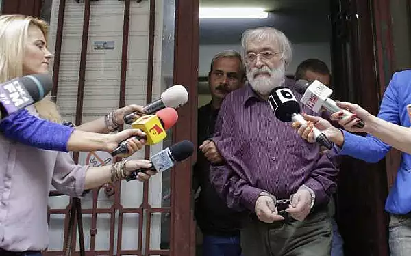 Gregorian Bivolaru a fost audiat la Politia Capitalei pentru a da explicatii despre modul in care a fugit din tara in 2004