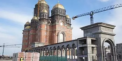 Guvernul aloca 20 de milioane de lei Catedralei Mantuirii Neamului