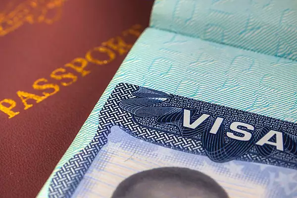 Guvernul lanseaza campania ,,Calificam Romania in Programul Visa Waiver". Ciolacu, apel catre romani sa isi reinnoiasca vizele pentru SUA