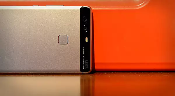 Huawei P9 a primit titlul de „smartphone-ul anului” din partea EISA