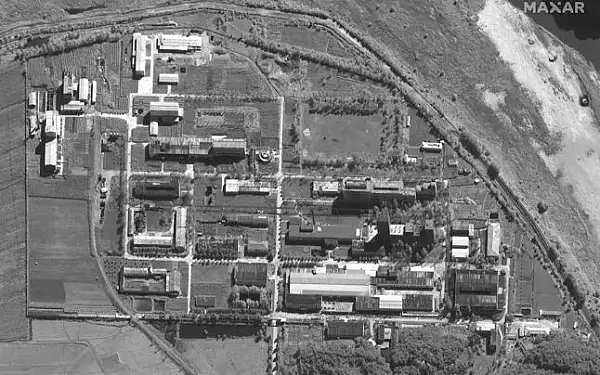 Imagini din satelit indica o extindere a facilitatilor nucleare ale Coreei de Nord