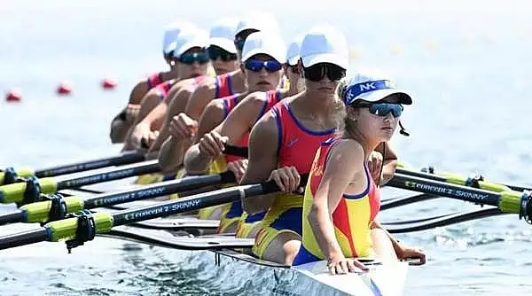 Inca o medalie de aur pentru Romania la JO 2024. Echipa de 8+1 feminin a dominat finala probei regine a canotajului