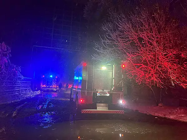 Incendiu la o hala de pe Soseaua Berceni, din Capitala