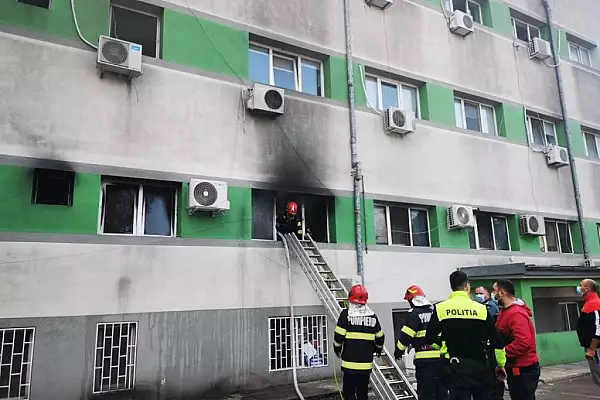 Incendiu puternic la Spitalul de Boli Infectioase din Constanta. 9 pacienti au decedat, iar intregul spital a fost evacuat