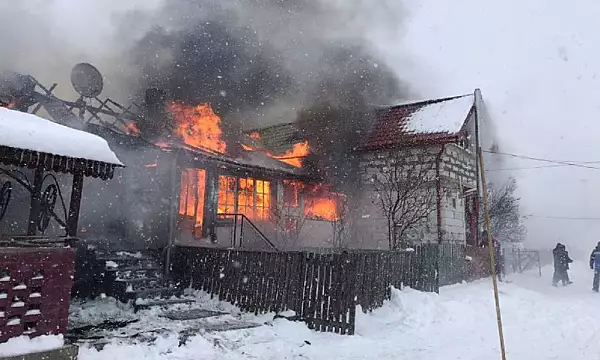 Incendiu urias in Covasna. 8 case s-au facut praf, ce se intampla cu oamenii
