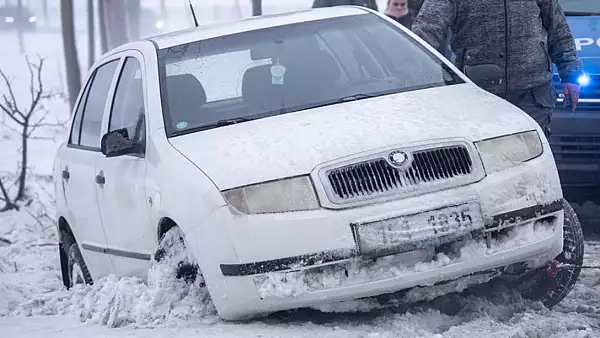 Incidente bizare pe soselele din Brasov. Al doilea caz de "masina fara sofer"