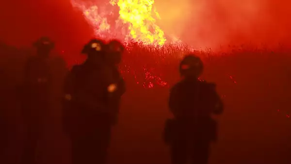 Infern in California. Statul american, afectat de cel mai mare incendiu din acest an, iar previziunile sunt sumbre - GALERILE FOTO